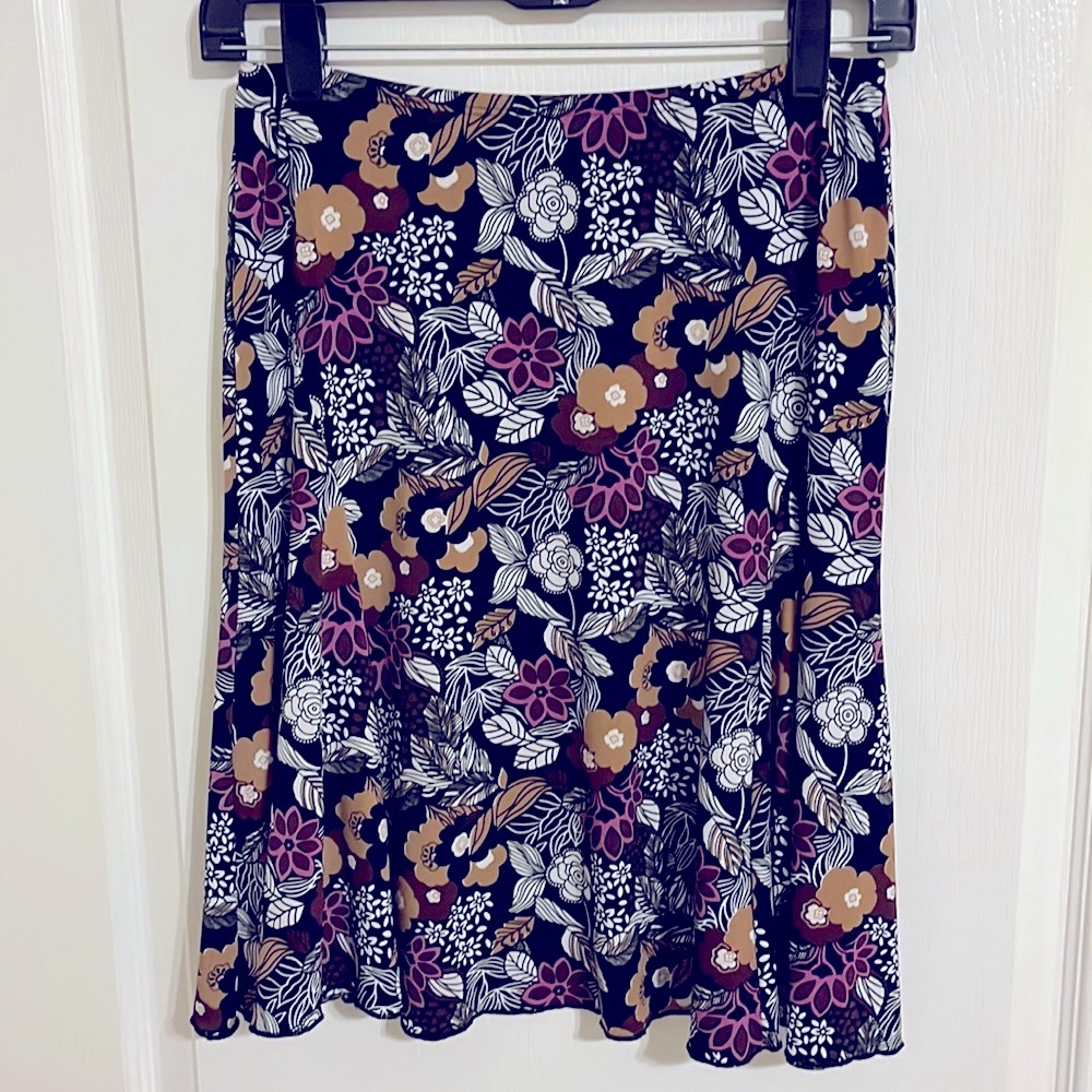 Petite Sophisticate Floral Skirt